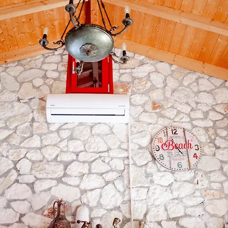 Anastasia Βίλα *