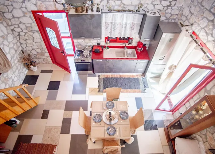 Anastasia Μηνιά