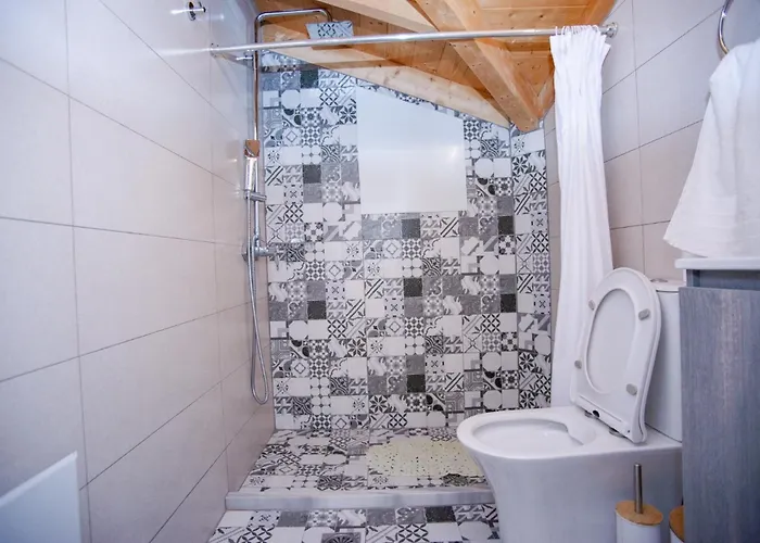 Anastasia Βίλα Μηνιά